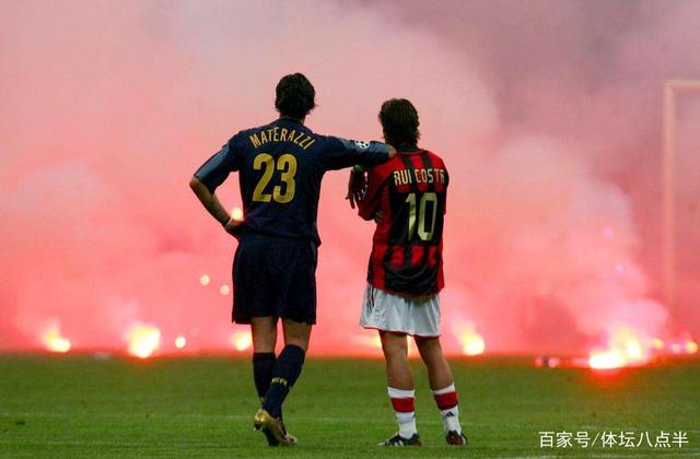 玉昆外援奥斯卡在老家开车时车辆突然起火，好在人没事