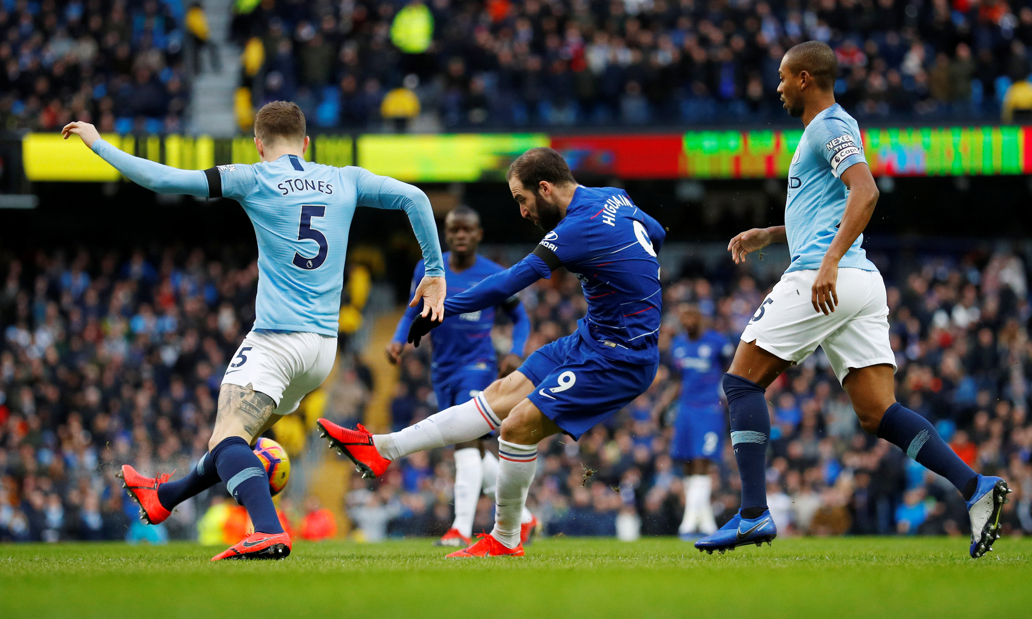 接二连三！女排世俱杯朱婷上演全面爆发，最不可思议一球诞生了