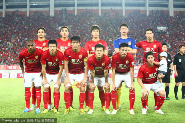 克瓦拉茨赫利亚双响炮率巴黎5-0大胜雷恩，重返争冠正轨