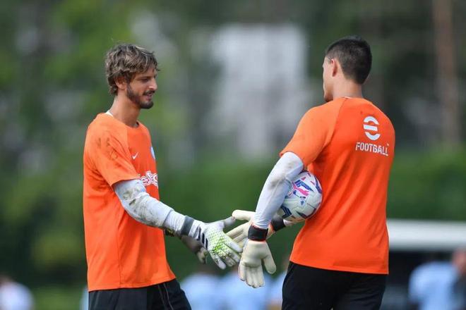 拉文状态回暖半场14分＆穆雷14分，国王半场落后11分