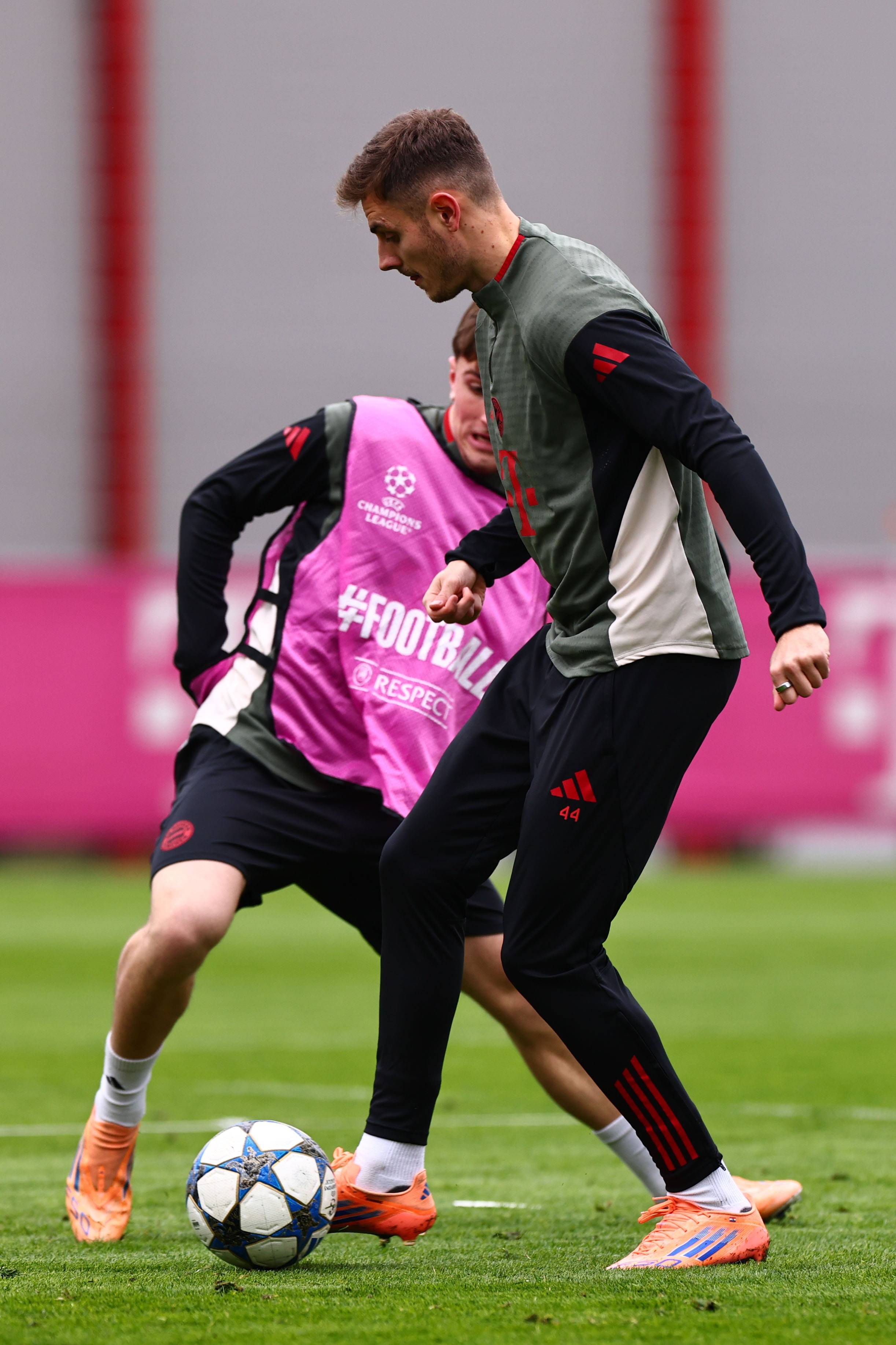 加纳乔：今天我进球了但意义不大，因为我们没能赢下比赛